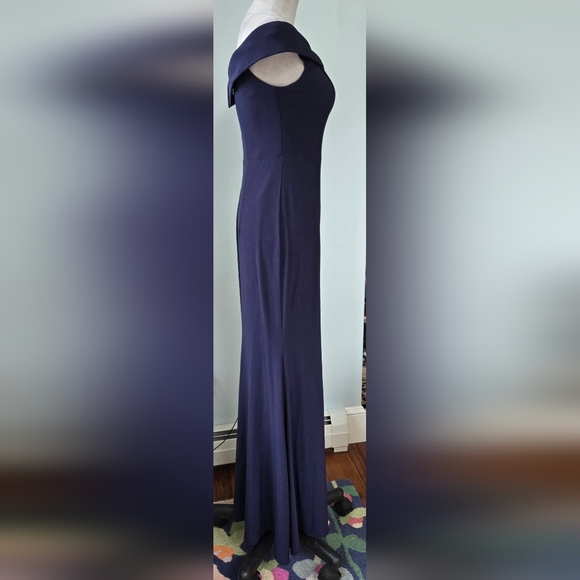 Xscape Navy sheath long dress #1591x off the shoulder structured V-neck sz 6 - Picture 5 of 14